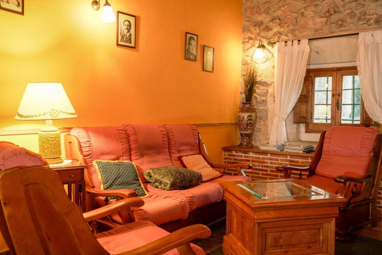 Posada Real De Carreteros Casarejos Екстериор снимка